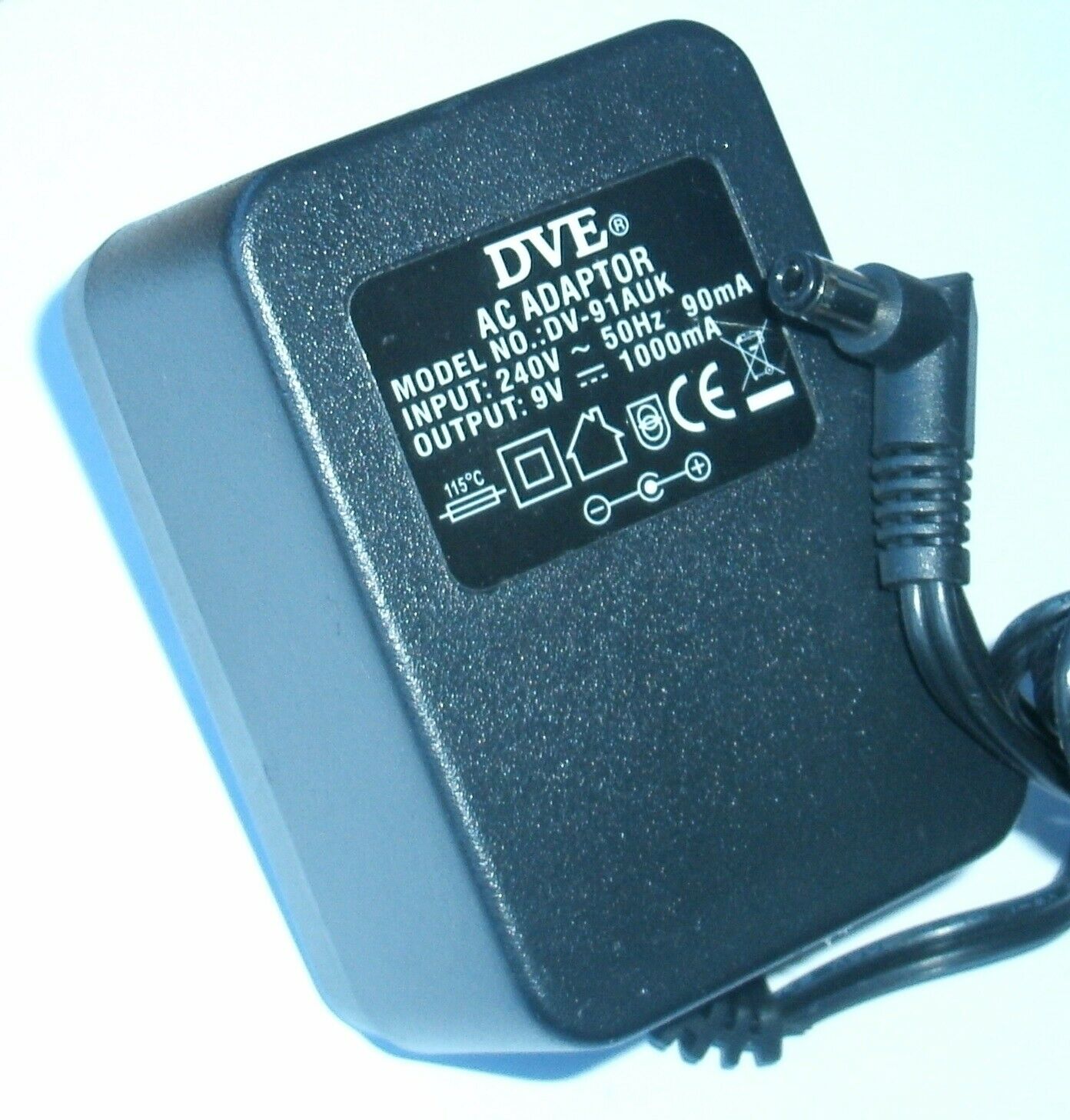 New 9V 1A DVE DV-91AUK Power Supply Ac Adapter